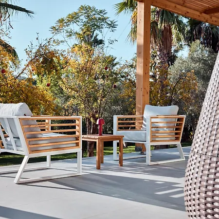 Jungle Eva - With Pool & Gardens *