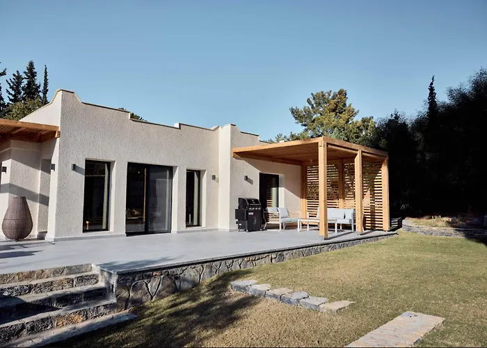 Jungle Eva - With Pool & Gardens Vila