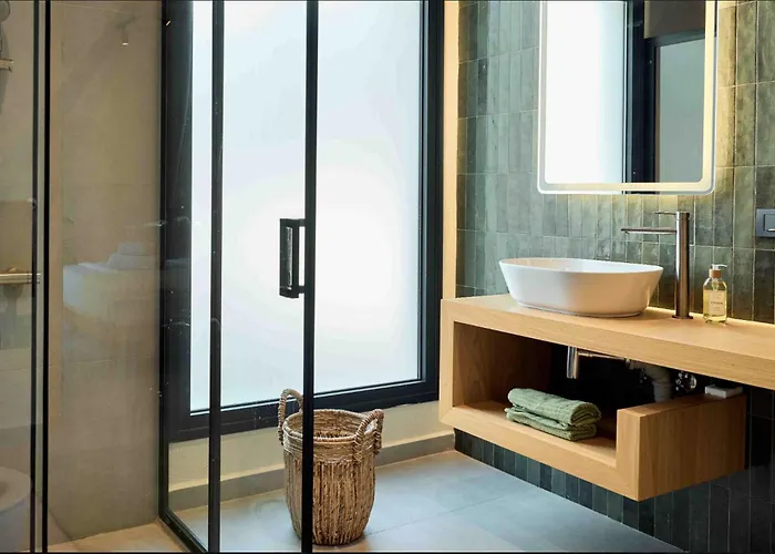 Vila Jungle Eva - With Pool & Gardens *