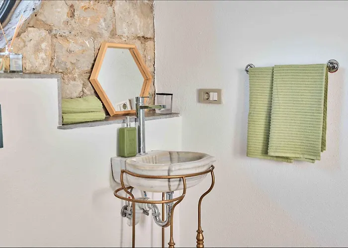 Jungle Eva - With Pool & Gardens *