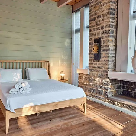 Jungle Eva - With Pool & Gardens *