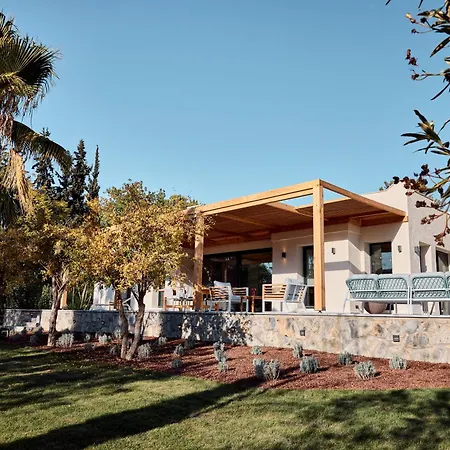 Jungle Eva - With Pool & Gardens *